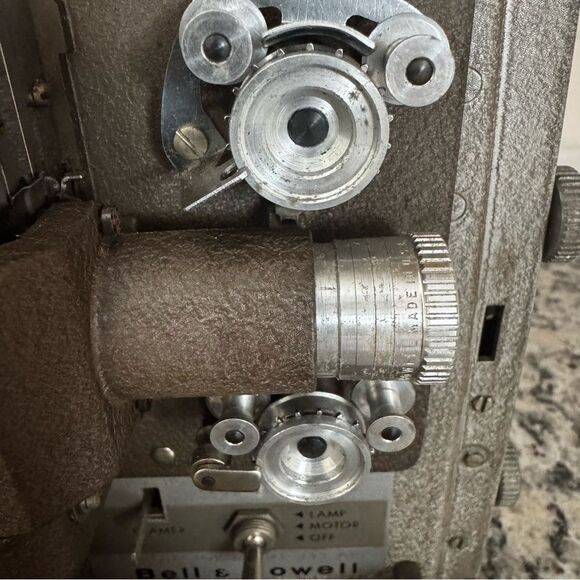 Vintage Bell & Howell Portable 8mm Movie Film Projector Model 253Ax *Tested* - Picture 3 of 9